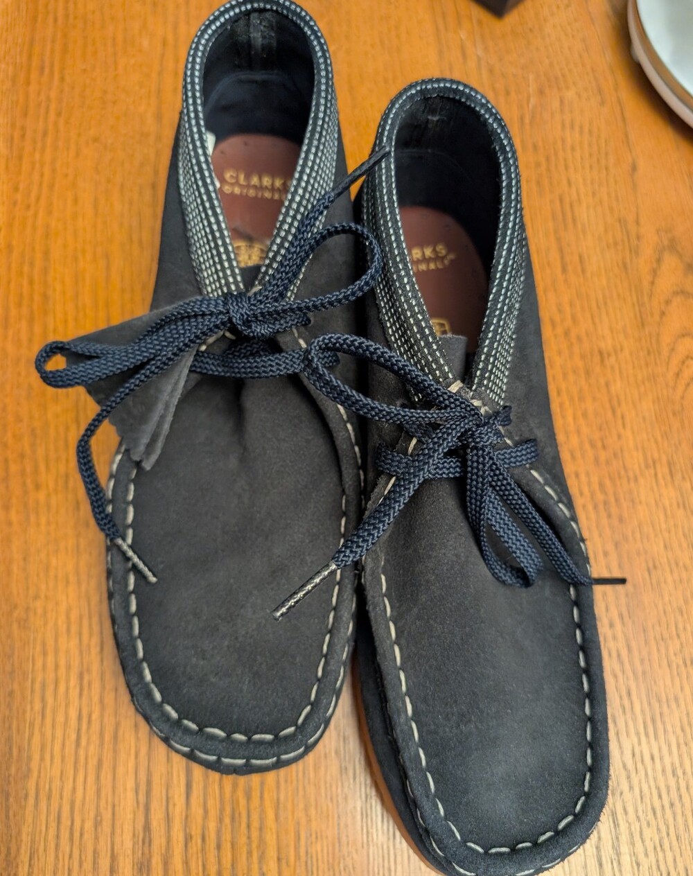 Clarks Kids Navy Suede Chukka Wallabee Boots Sz 6 W/EU 39.